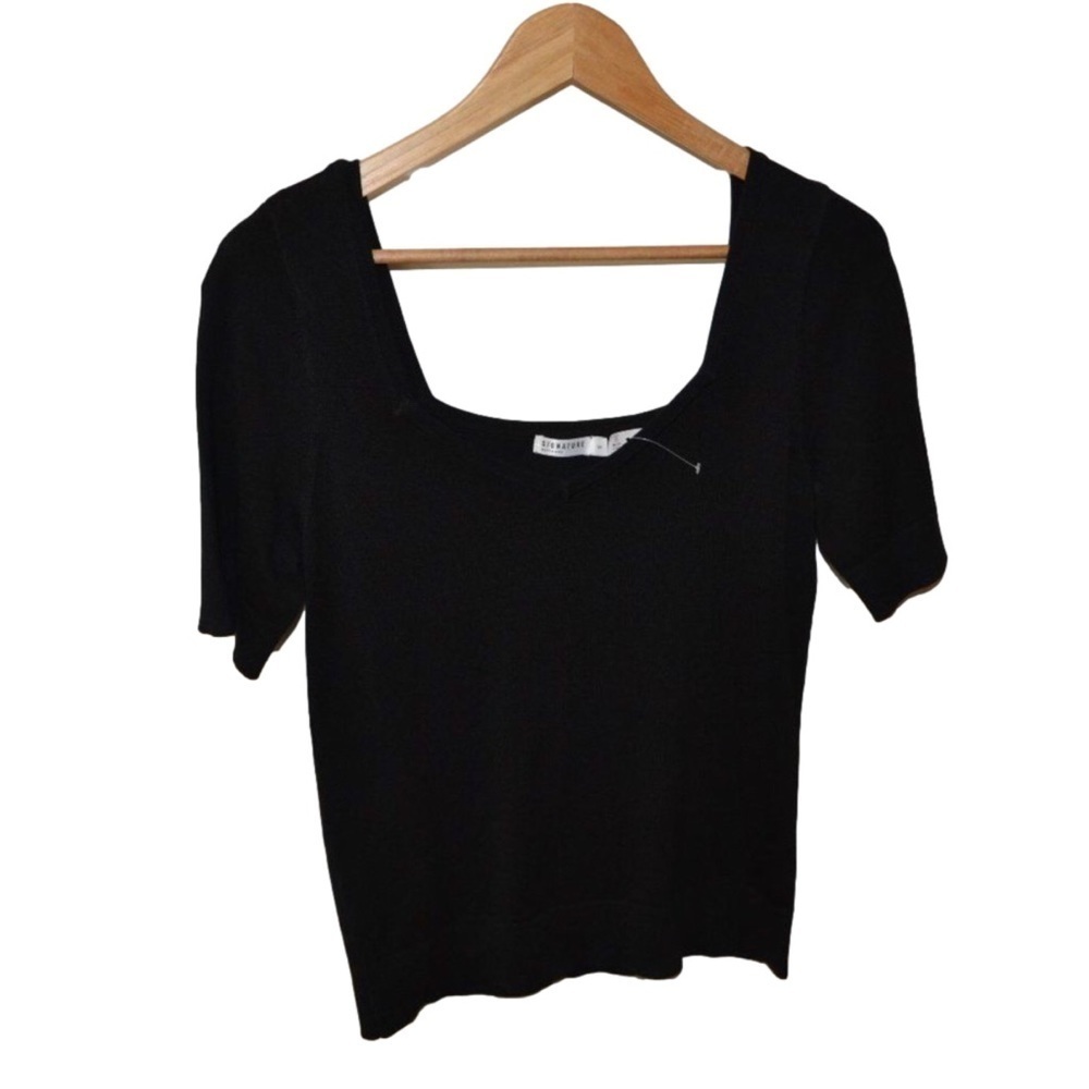 REITMANS signature black feminine soft basic crop top short sleeves round neck S